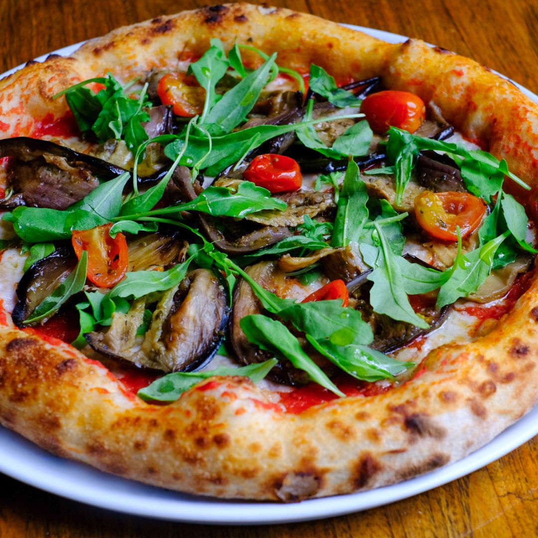 http://Best%20Vegan%20Eggplant%20Pizza